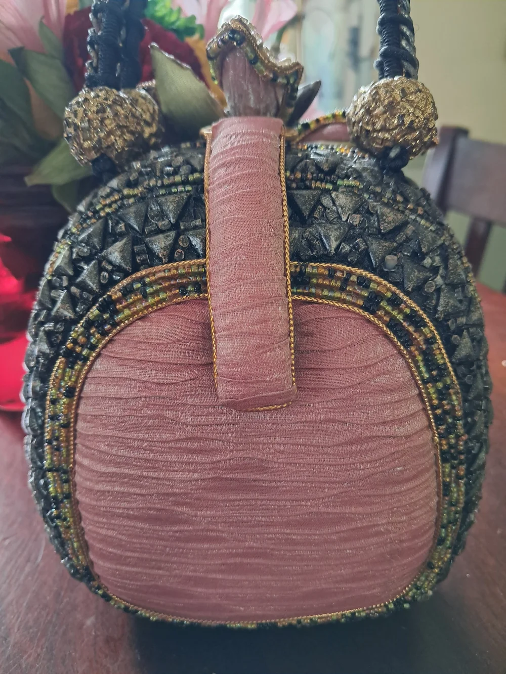 Mary Frances Pink and Gold Beaded Floral Wristlet - Picture 9 of 17